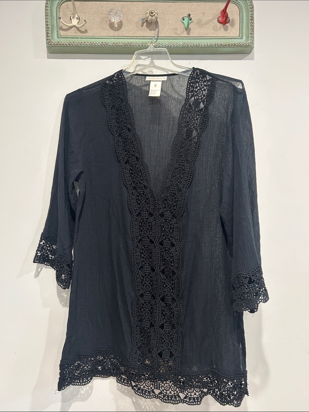 La Blanca Island Fare Crocheted Lace Trim Tunic Swim Cover-Up women’s medium Blk